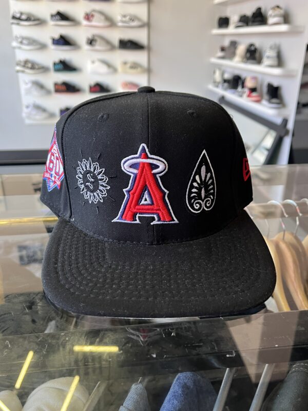 new era A 60 años
