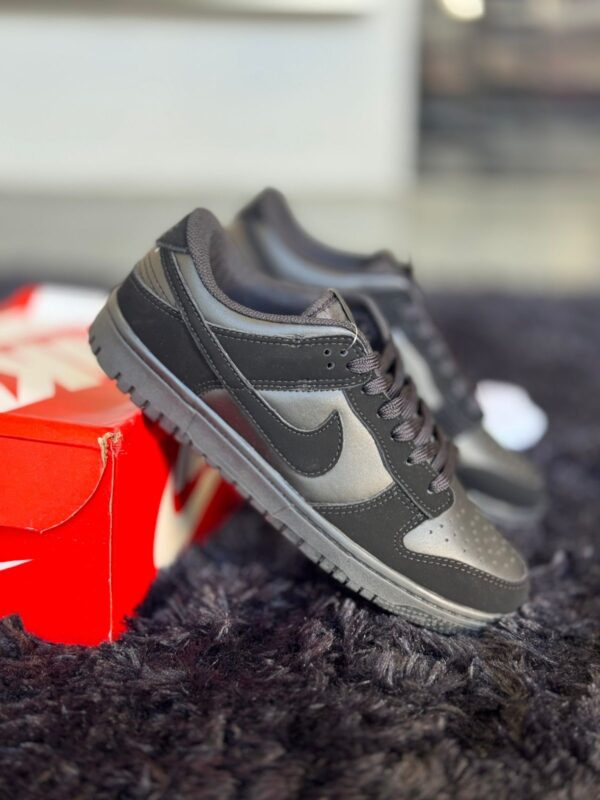 nike sb dunk 1 low total black