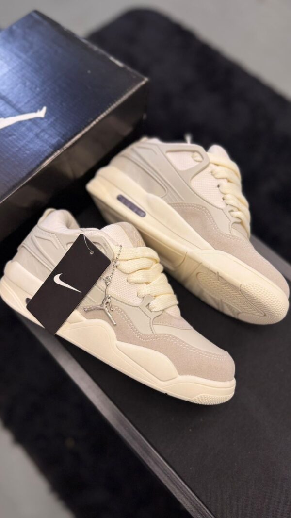 jordan air 4 RM - Imagen 6