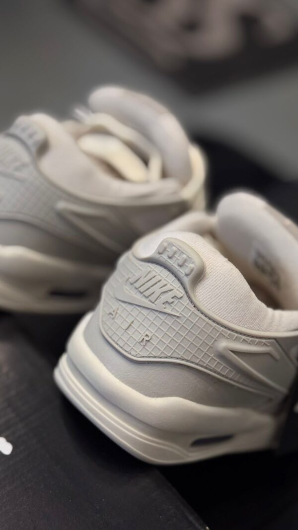 jordan air 4 RM - Imagen 3