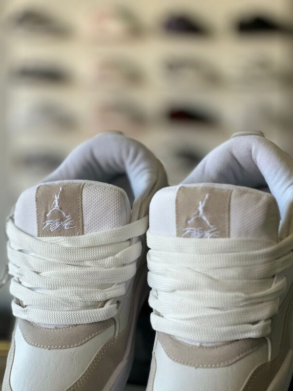 jordan air 4 RM - Imagen 5