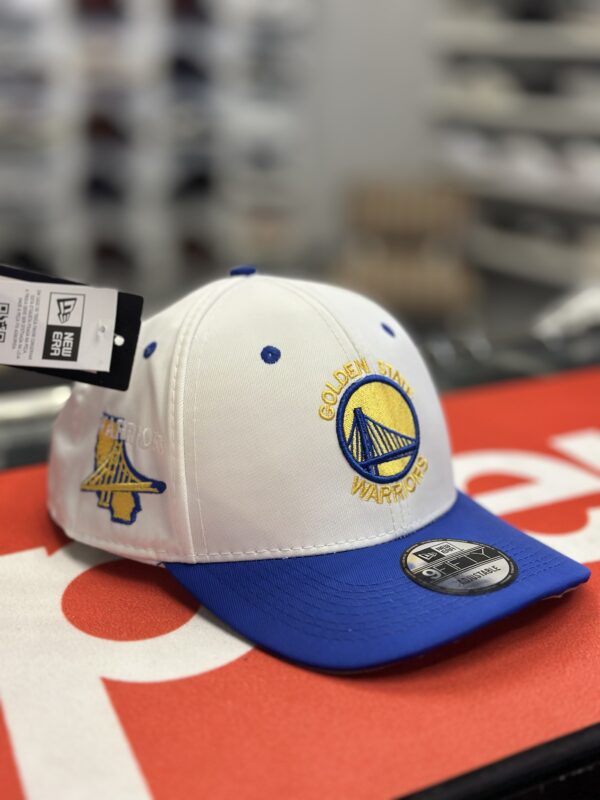 Gorra regulable warriors