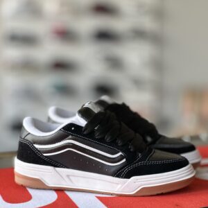Vans Hylane black and white