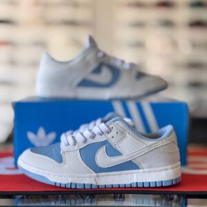 Nike SB Dunk Low celeste
