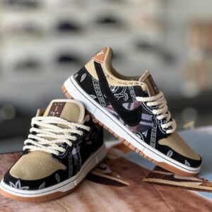Nike Dunk Low SB Travis Scott