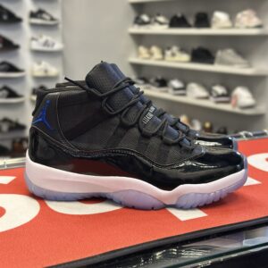 Jordan 11 black azul