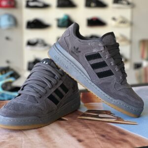 Adidas Forum edición limitada
