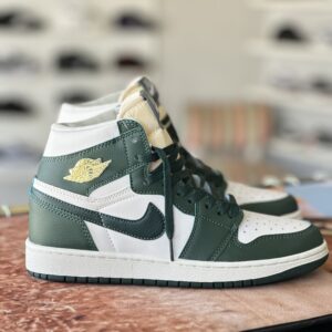 Jordan 1 Retro High OG "Pro Green"