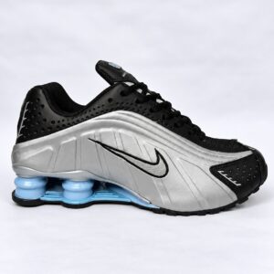 Nike Shox R4