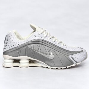 Nike Shox R4